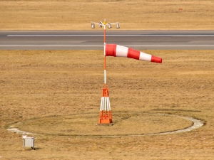 Precaución en la conducción cuando sopla viento fuerte