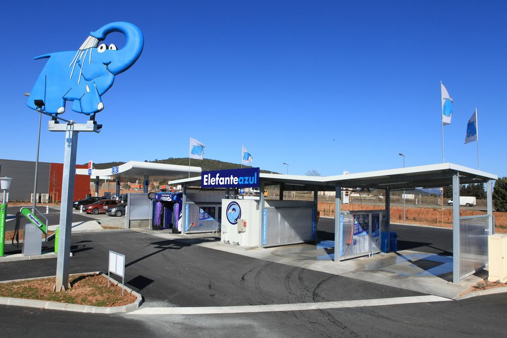 Instalaciones elefante azul